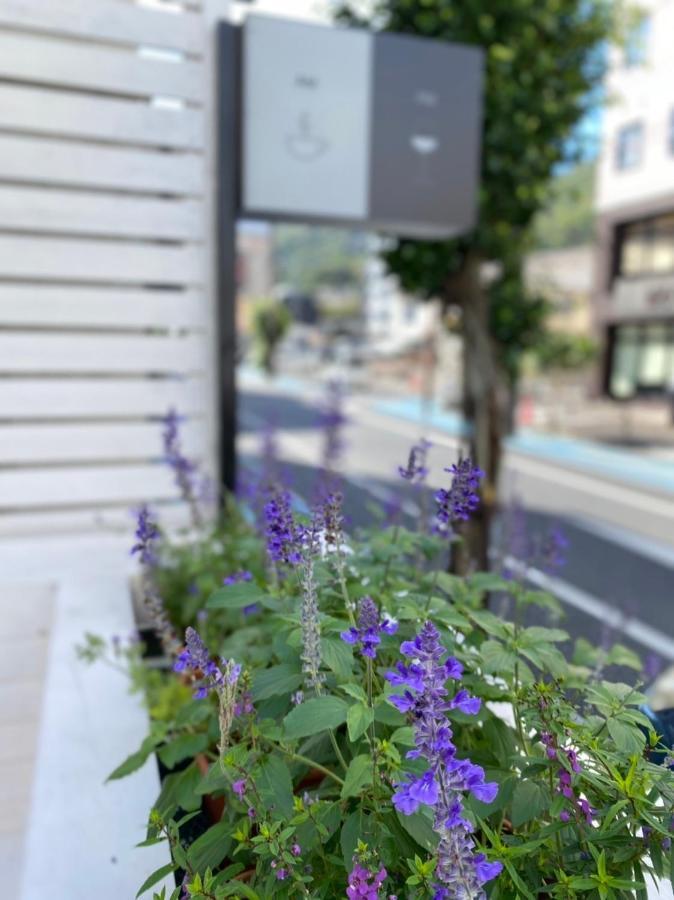 En- Hostel & Cafe Bar 奄美市 エクステリア 写真